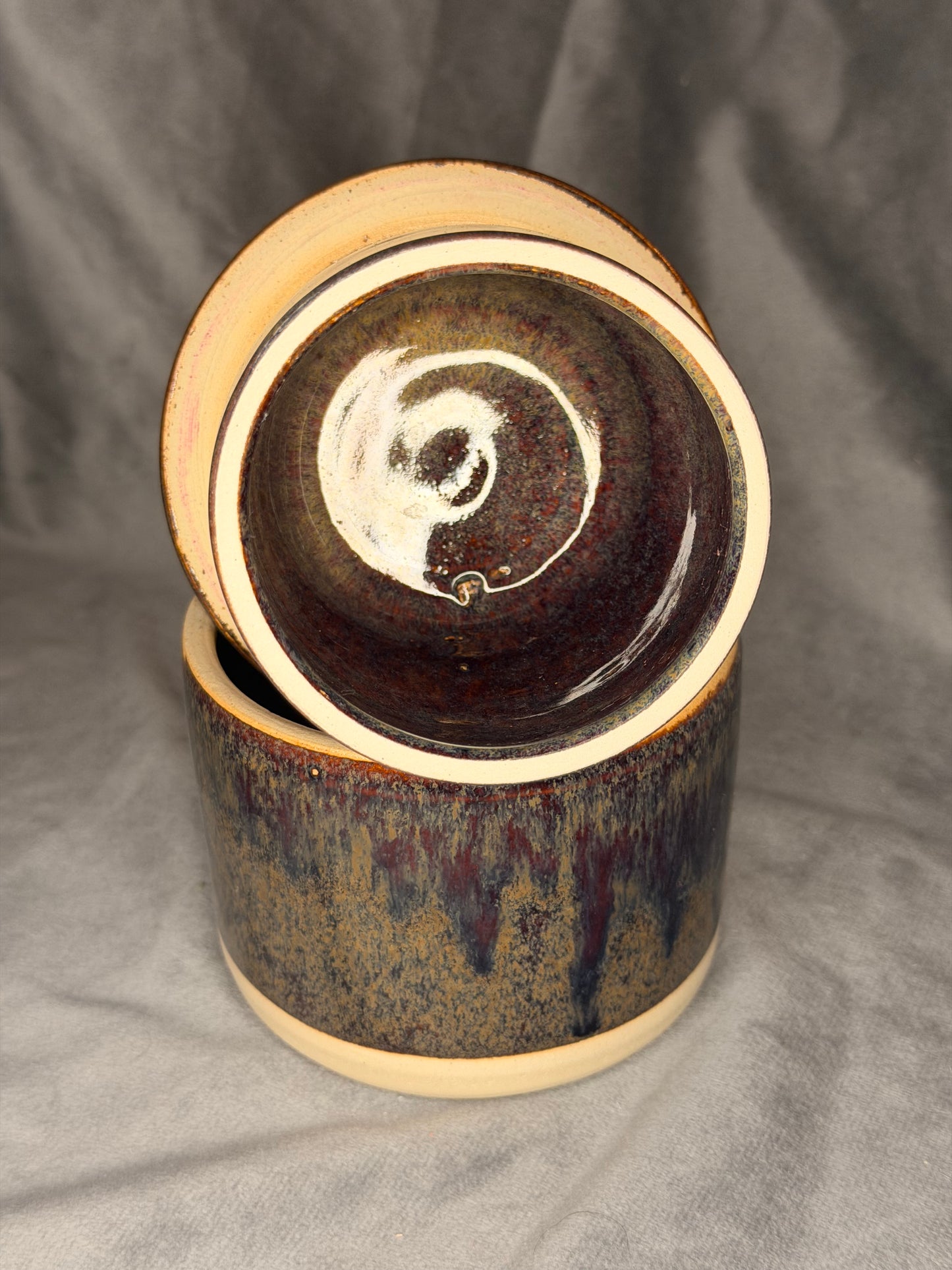 Französische Butterdose klein mit Muster