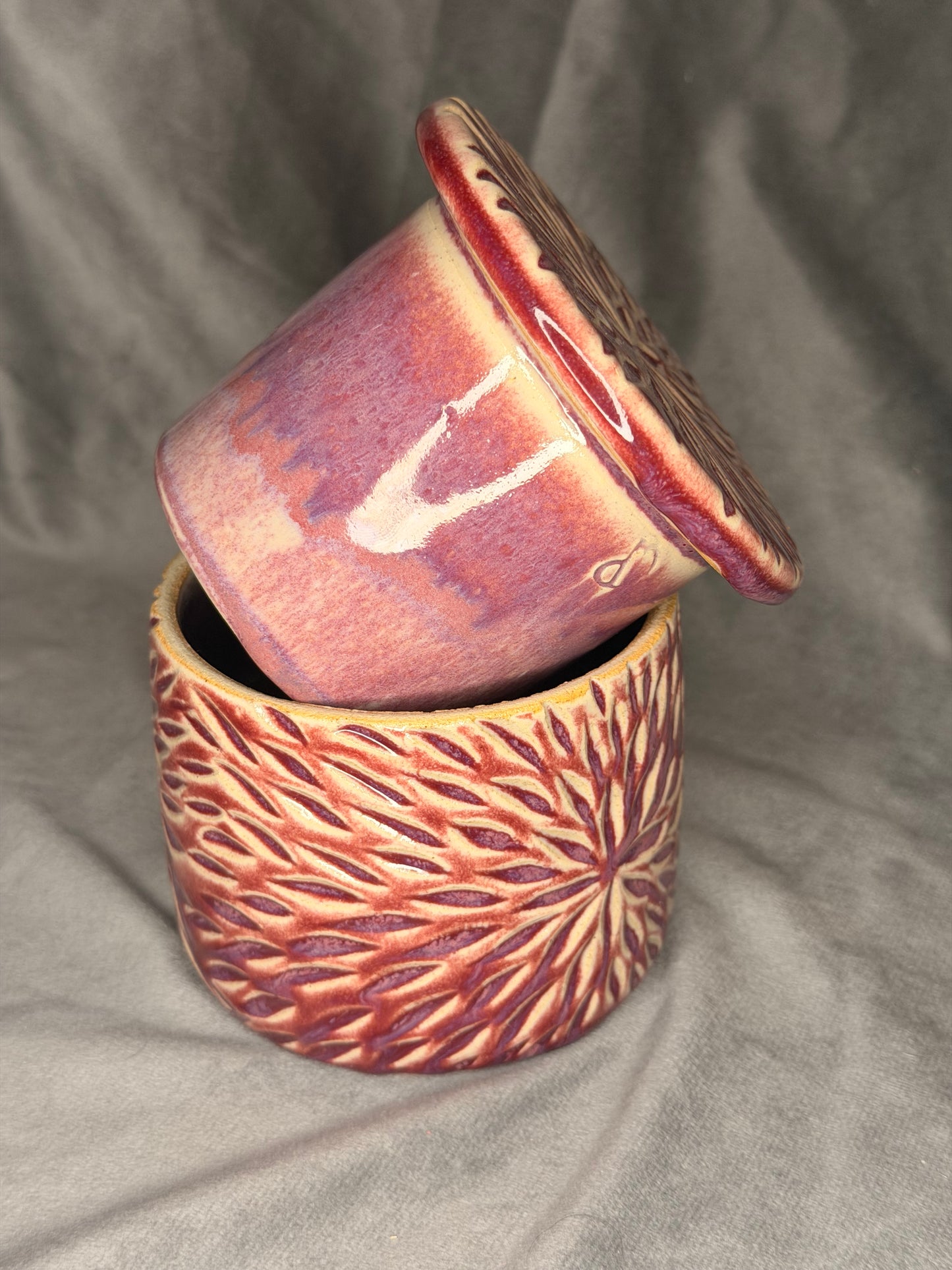 Französische Butterdose klein mit Muster